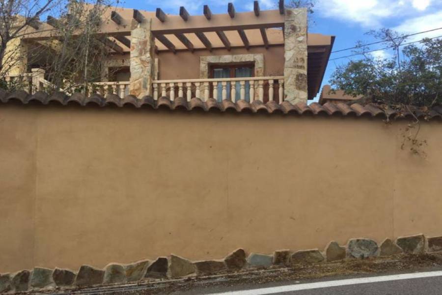 San Vicente del Raspeig,Alicante,España,4 Bedrooms Bedrooms,2 BathroomsBathrooms,Casas,34900