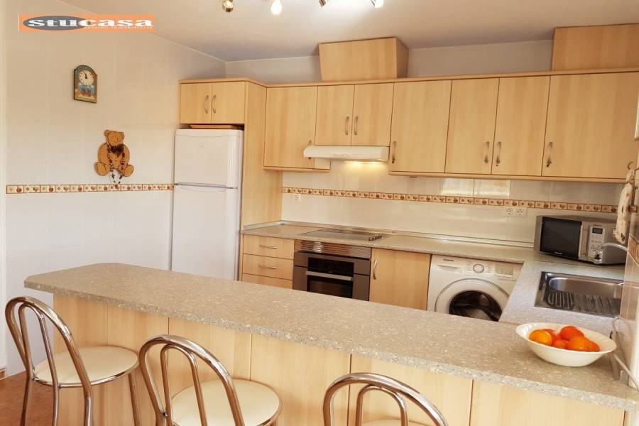 Busot,Alicante,España,4 Bedrooms Bedrooms,3 BathroomsBathrooms,Chalets,34913