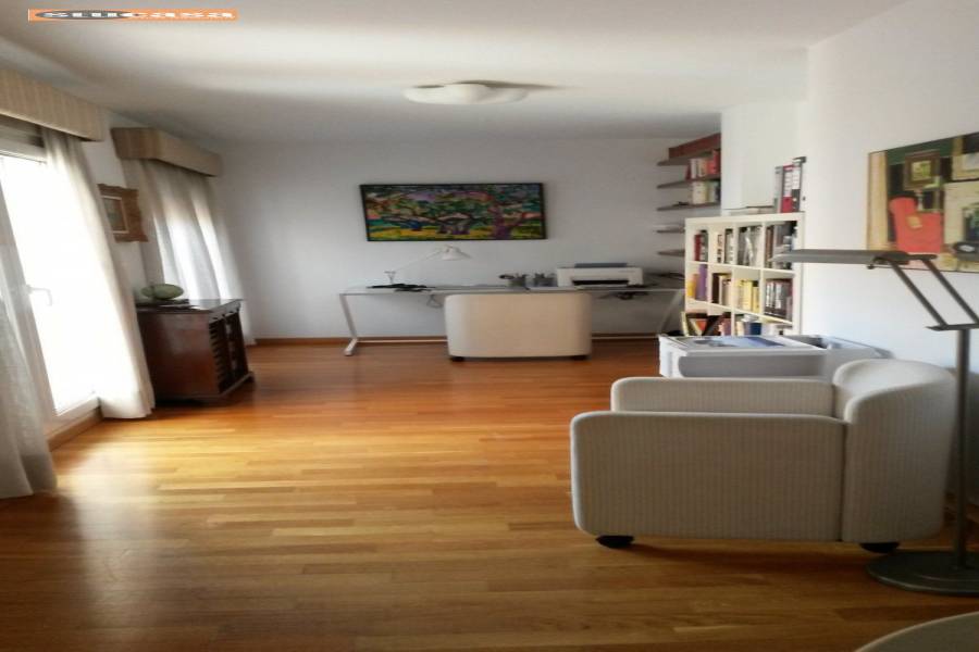 Alicante,Alicante,España,2 Bedrooms Bedrooms,2 BathroomsBathrooms,Atico,34927