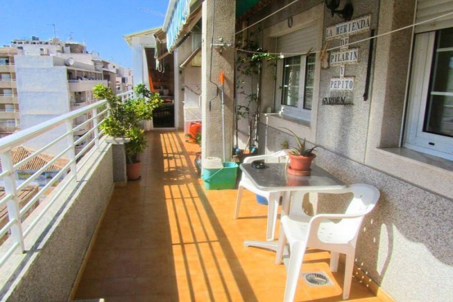 Torrevieja,Alicante,España,4 Bedrooms Bedrooms,2 BathroomsBathrooms,Atico,34934