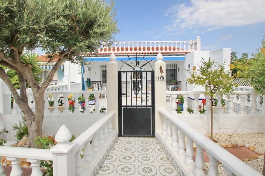 Torrevieja,Alicante,España,2 Bedrooms Bedrooms,1 BañoBathrooms,Bungalow,34965