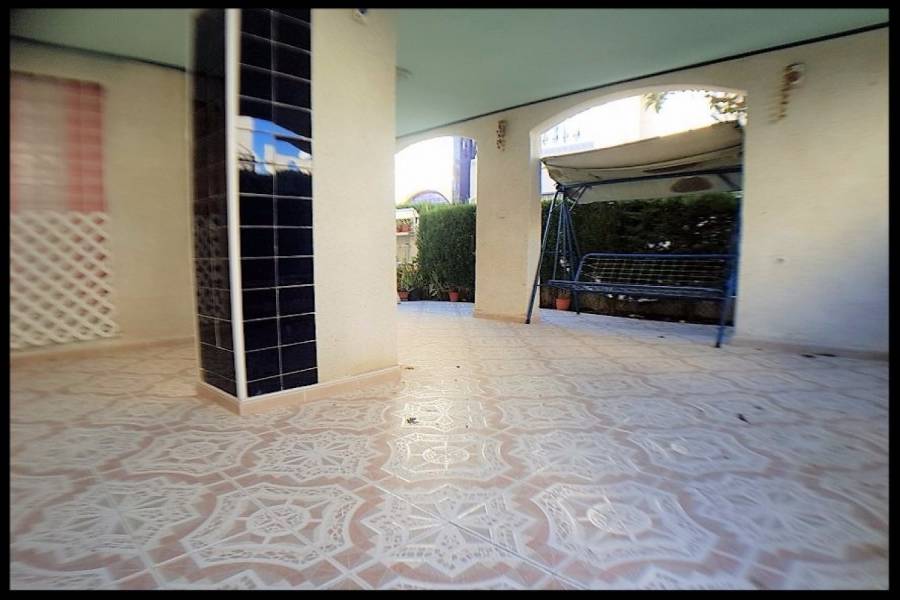 Torrevieja,Alicante,España,2 Bedrooms Bedrooms,1 BañoBathrooms,Adosada,34979