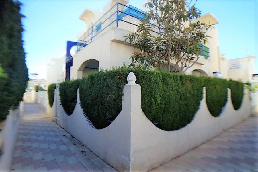 Torrevieja,Alicante,España,2 Bedrooms Bedrooms,1 BañoBathrooms,Adosada,34979