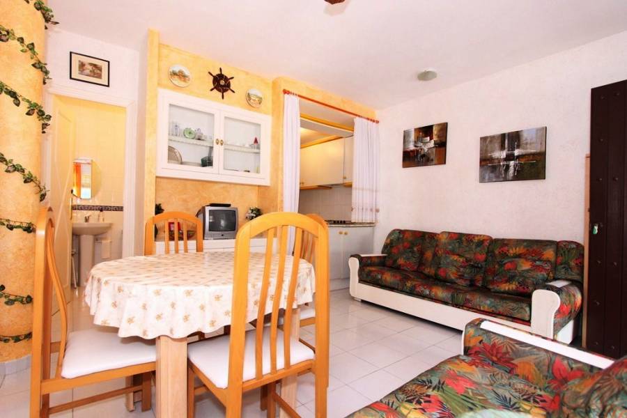 Torrevieja,Alicante,España,2 Bedrooms Bedrooms,1 BañoBathrooms,Bungalow,35001