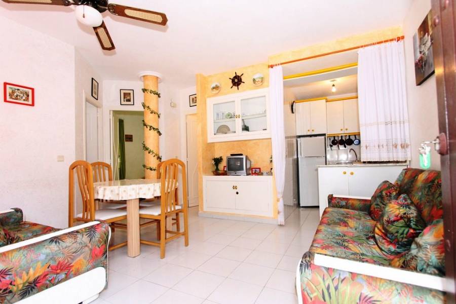 Torrevieja,Alicante,España,2 Bedrooms Bedrooms,1 BañoBathrooms,Bungalow,35001