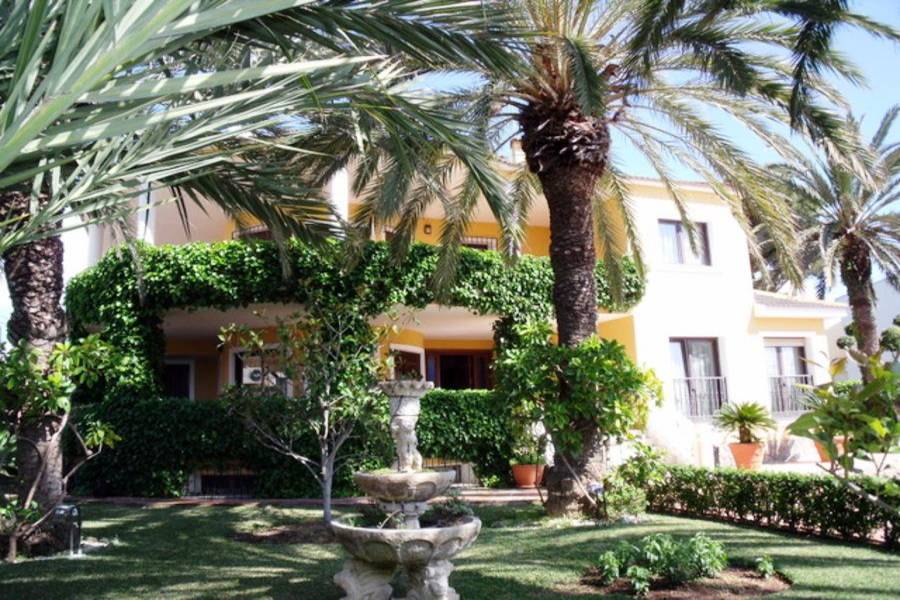 Torrevieja,Alicante,España,3 Bedrooms Bedrooms,2 BathroomsBathrooms,Casas,35003