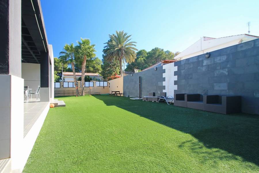 Torrevieja,Alicante,España,4 Bedrooms Bedrooms,2 BathroomsBathrooms,Casas,35006