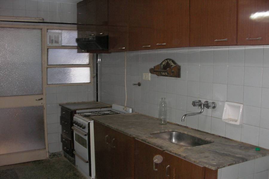 La Paternal,Capital Federal,3 Habitaciones Habitaciones,Departamentos,Juan B Justo,1,1312