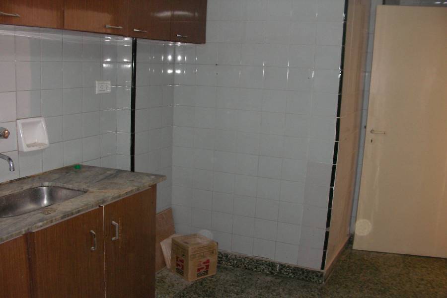 La Paternal,Capital Federal,3 Habitaciones Habitaciones,2 BañosBaños,Departamentos,Juan B Justo y Espinosa,1,1321