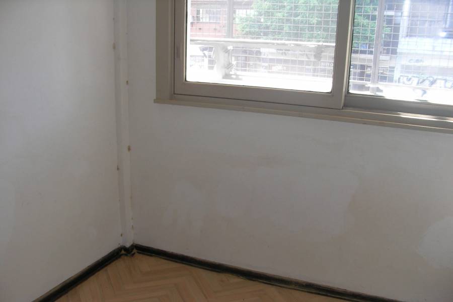 La Paternal,Capital Federal,3 Habitaciones Habitaciones,2 BañosBaños,Departamentos,Juan B Justo y Espinosa,1,1321