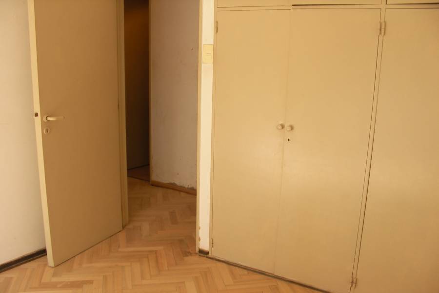 La Paternal,Capital Federal,3 Habitaciones Habitaciones,2 BañosBaños,Departamentos,Juan B Justo y Espinosa,1,1321
