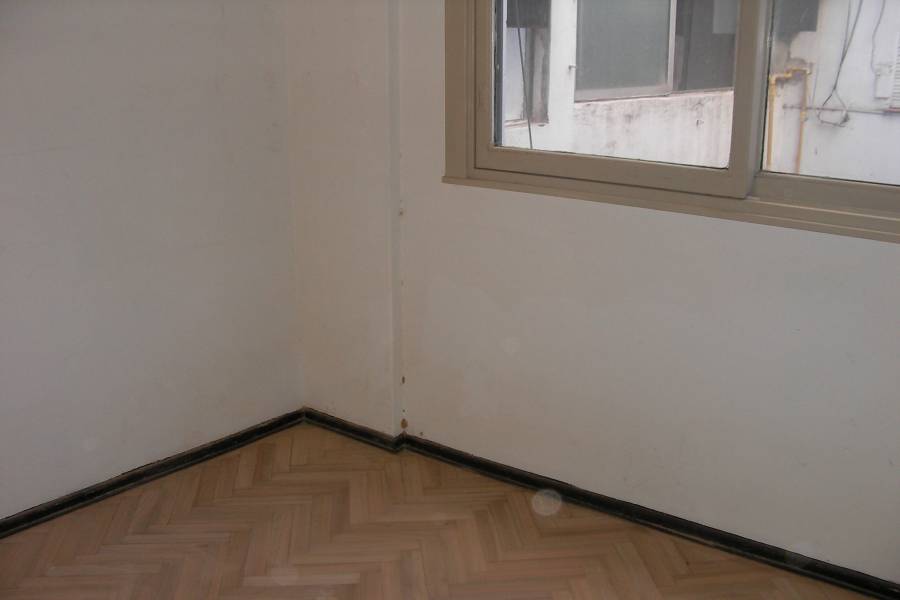 La Paternal,Capital Federal,3 Habitaciones Habitaciones,2 BañosBaños,Departamentos,Juan B Justo y Espinosa,1,1321