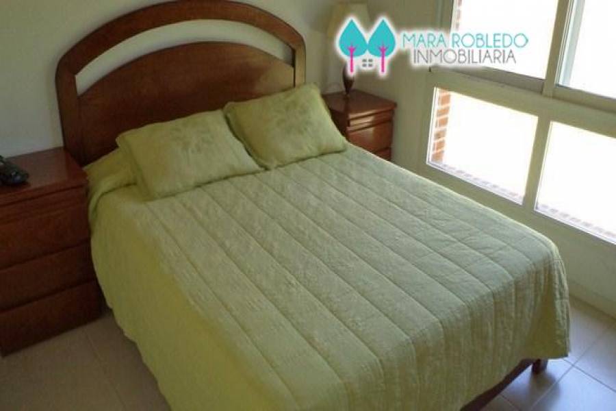 Pinamar,Buenos Aires,Argentina,3 Bedrooms Bedrooms,2 BathroomsBathrooms,Casas,Av Shaw 2200,4085