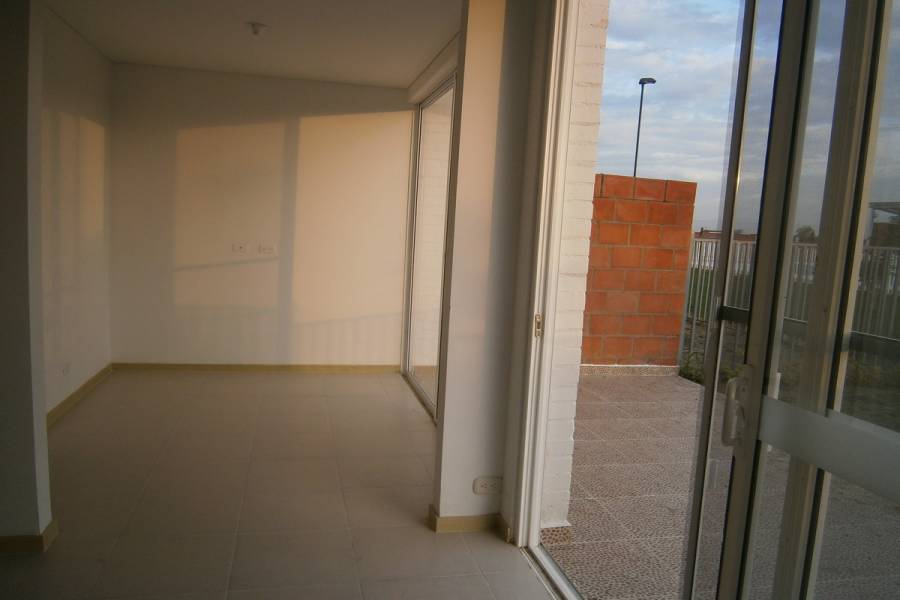 Cali,Valle del Cauca,Colombia,3 Bedrooms Bedrooms,3 BathroomsBathrooms,Casas,CR Cedros del Castillo,1,4137