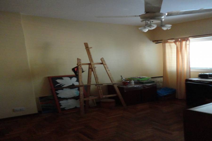 Parque Avellaneda,Capital Federal,3 BañosBaños,Casas,DOLORES,1010