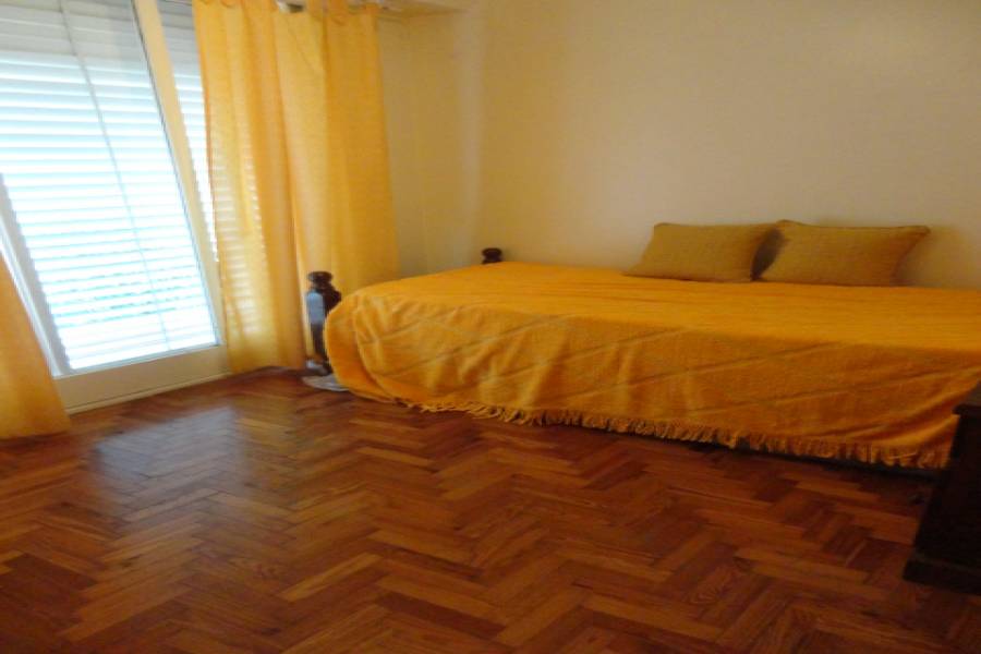 Parque Avellaneda,Capital Federal,3 BañosBaños,Casas,DOLORES,1010