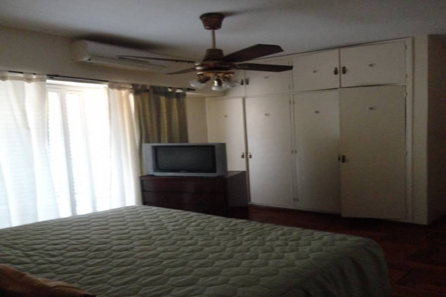 Parque Avellaneda,Capital Federal,3 BañosBaños,Casas,DOLORES,1010