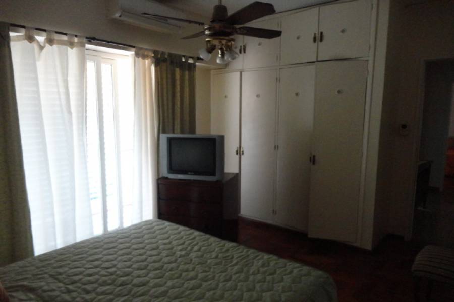 Parque Avellaneda,Capital Federal,3 BañosBaños,Casas,DOLORES,1010