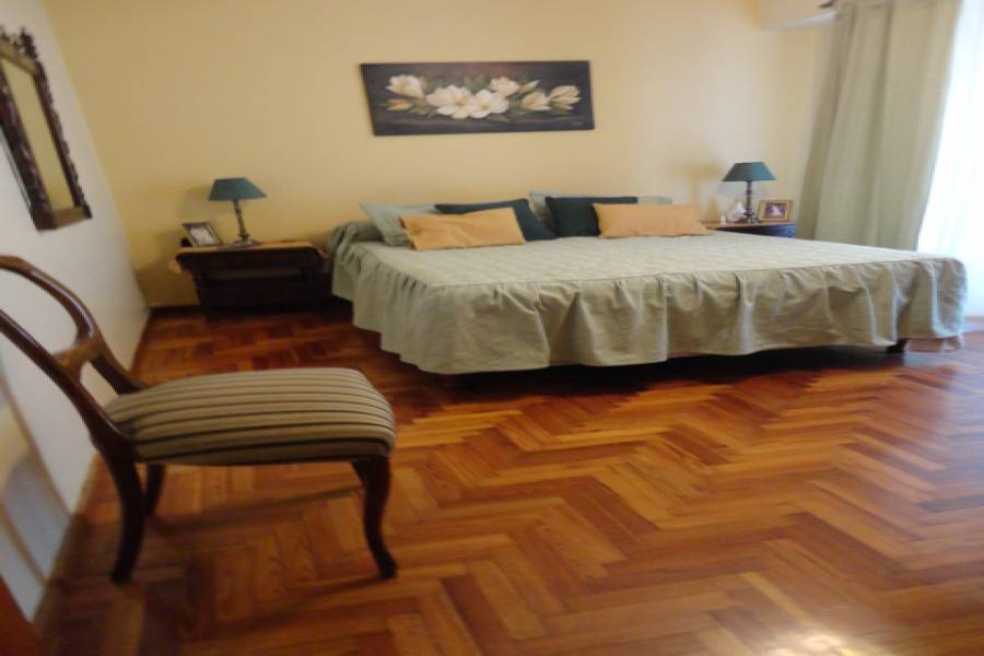 Parque Avellaneda,Capital Federal,3 BañosBaños,Casas,DOLORES,1010