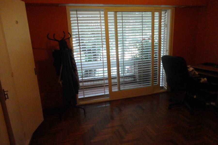 Parque Avellaneda,Capital Federal,3 BañosBaños,Casas,DOLORES,1010