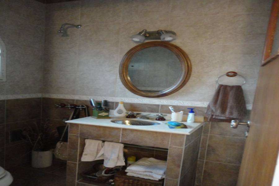 Parque Avellaneda,Capital Federal,3 BañosBaños,Casas,DOLORES,1010