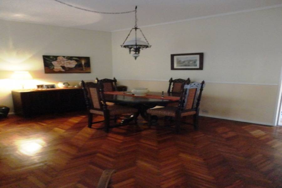 Parque Avellaneda,Capital Federal,3 BañosBaños,Casas,DOLORES,1010