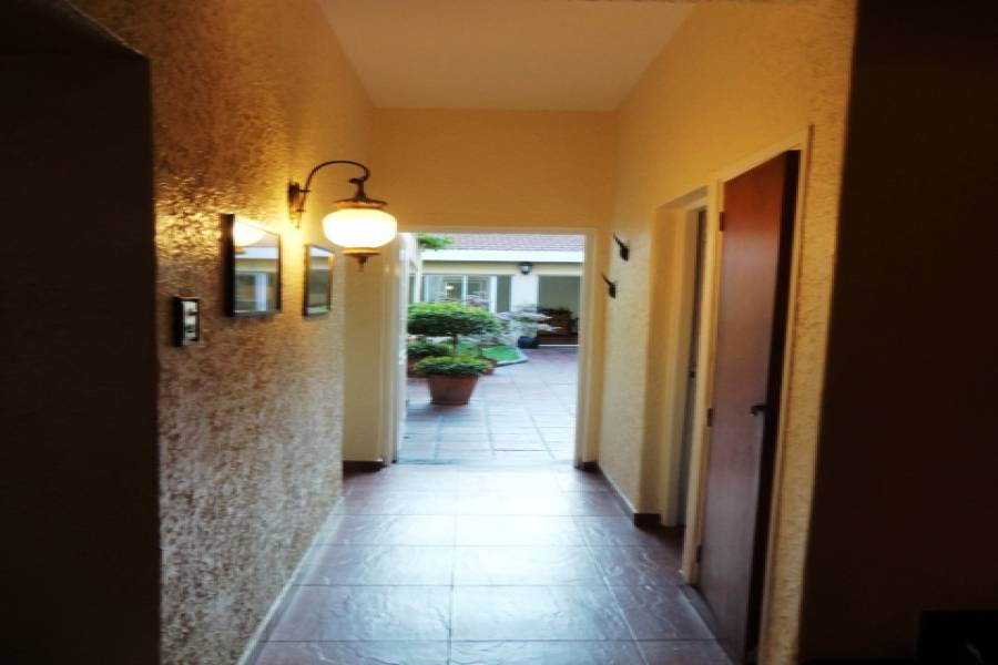 Parque Avellaneda,Capital Federal,3 BañosBaños,Casas,DOLORES,1010