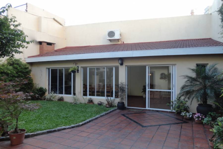 Parque Avellaneda,Capital Federal,3 BañosBaños,Casas,DOLORES,1010