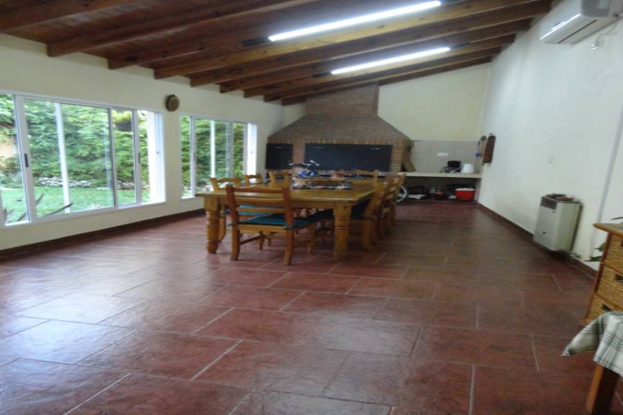 Parque Avellaneda,Capital Federal,3 BañosBaños,Casas,DOLORES,1010