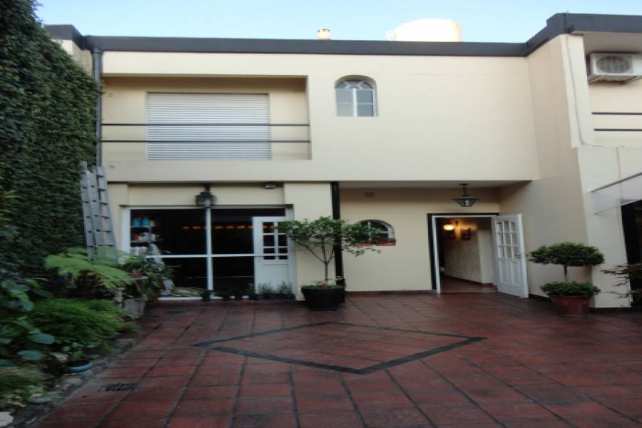 Parque Avellaneda,Capital Federal,3 BañosBaños,Casas,DOLORES,1010