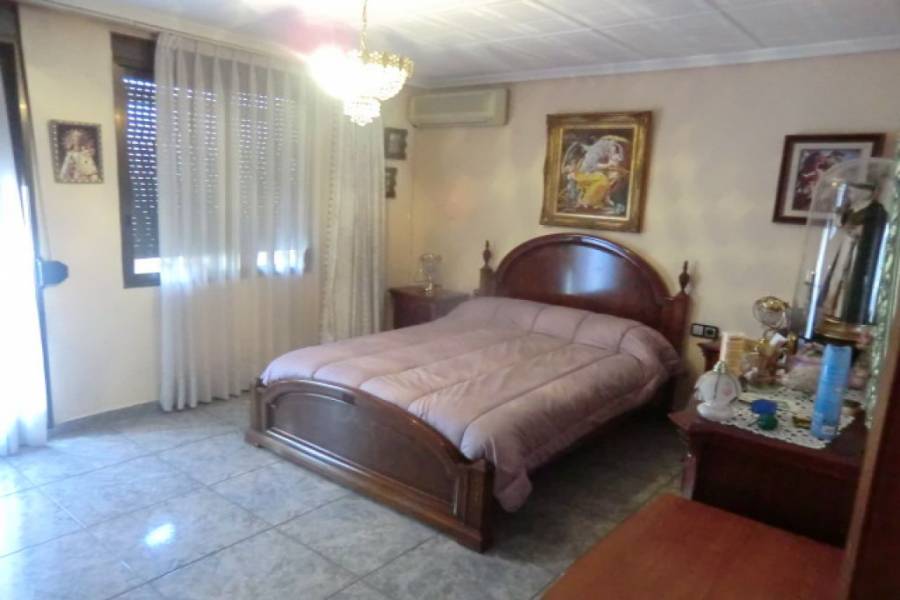 Paterna,Valencia,España,3 Bedrooms Bedrooms,1 BañoBathrooms,Apartamentos,4159