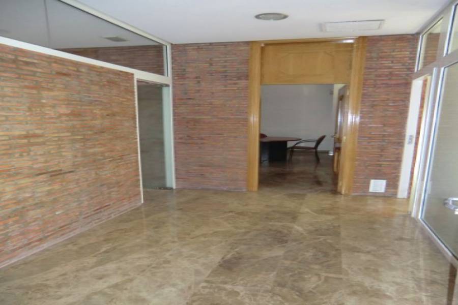 Paterna,Valencia,España,2 BathroomsBathrooms,Locales,4189