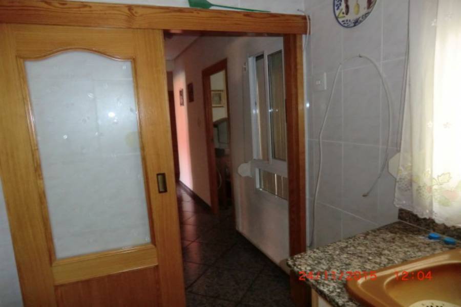 Paterna,Valencia,España,3 Bedrooms Bedrooms,1 BañoBathrooms,Apartamentos,4194