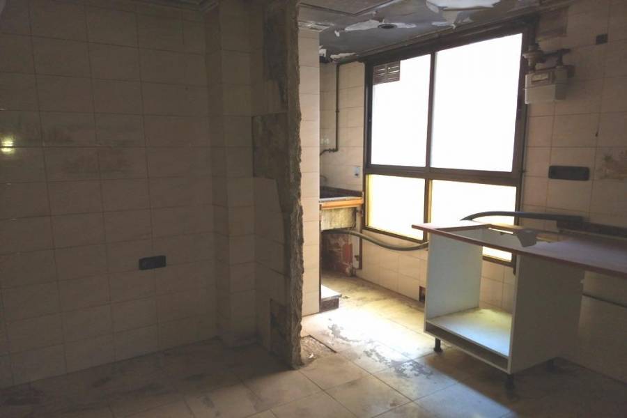 Paterna,Valencia,España,3 Bedrooms Bedrooms,1 BañoBathrooms,Apartamentos,4205