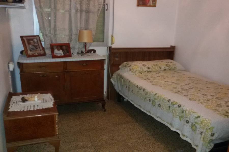 Paterna,Valencia,España,3 Bedrooms Bedrooms,1 BañoBathrooms,Apartamentos,4211