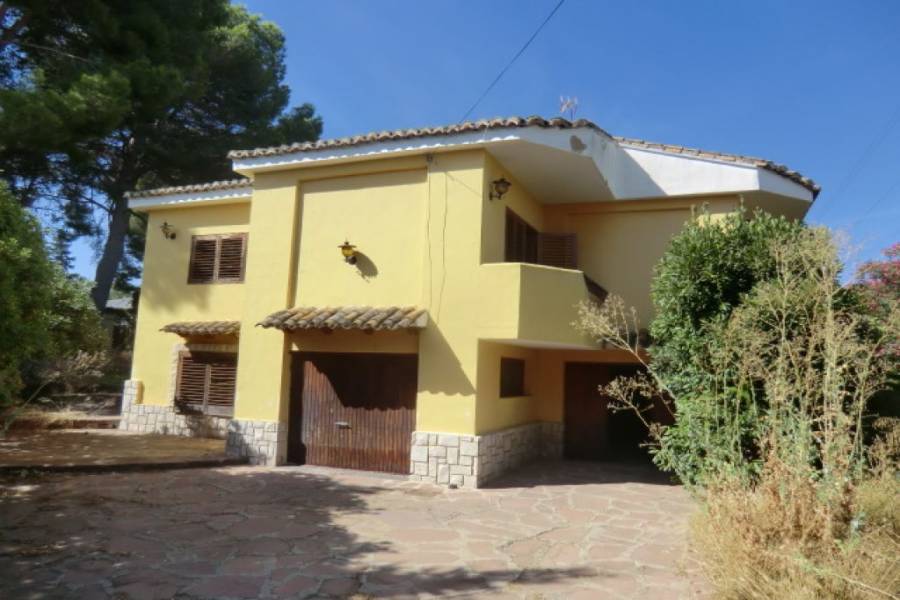 Paterna,Valencia,España,4 Bedrooms Bedrooms,3 BathroomsBathrooms,Fincas-Villas,4216