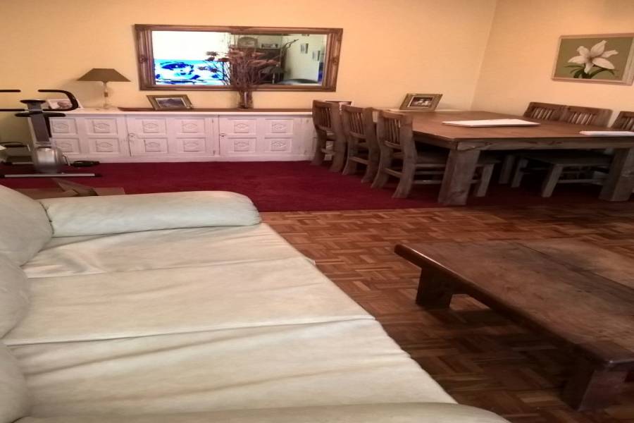 Flores,Capital Federal,3 Habitaciones Habitaciones,2 BañosBaños,Departamentos,VARELA,1011