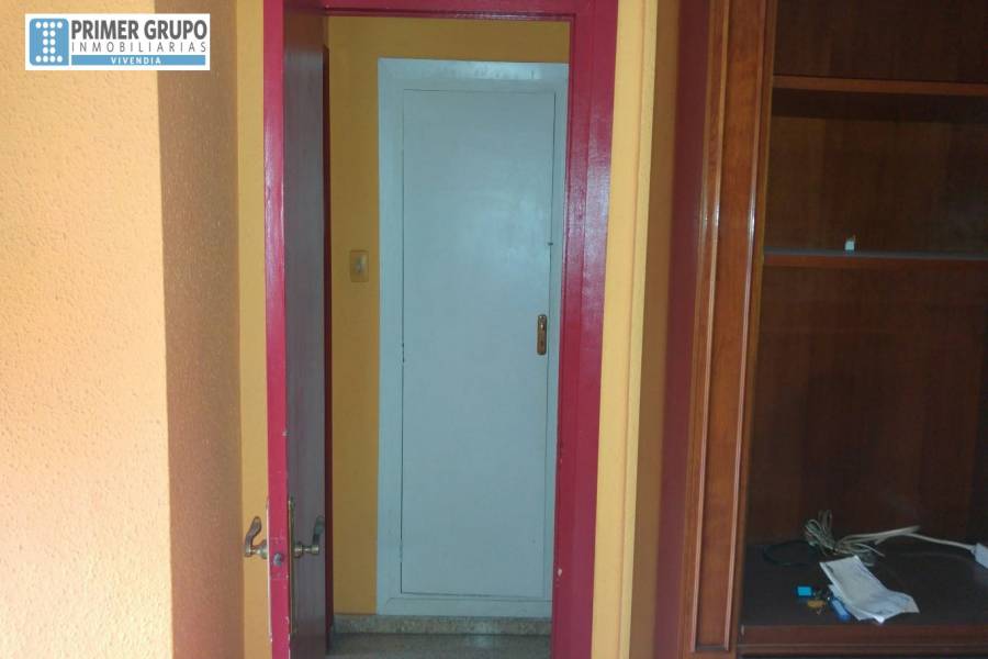 Xirivella,Valencia,España,4 Bedrooms Bedrooms,1 BañoBathrooms,Apartamentos,4253