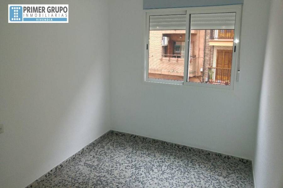 Burjassot,Valencia,España,4 Bedrooms Bedrooms,1 BañoBathrooms,Apartamentos,4264