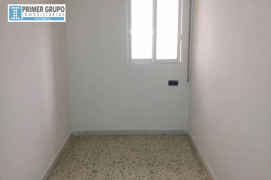 L'Alcudia,Valencia,España,3 Bedrooms Bedrooms,1 BañoBathrooms,Apartamentos,4276