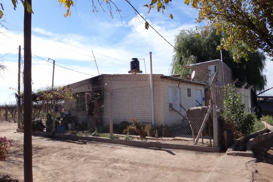 Mendoza,Campos,Manzanares esquina Larrazabal,2,1345