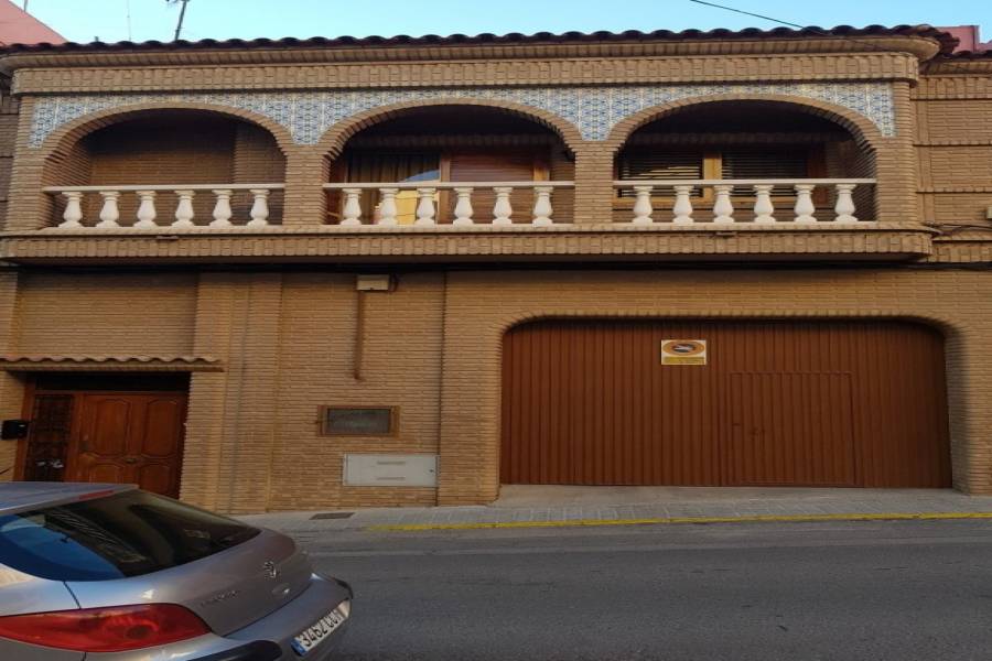 Paterna,Valencia,España,5 Bedrooms Bedrooms,2 BathroomsBathrooms,Fincas-Villas,4307