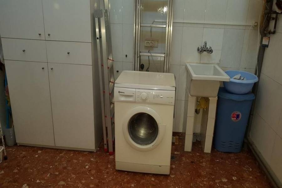 Paterna,Valencia,España,5 Bedrooms Bedrooms,2 BathroomsBathrooms,Fincas-Villas,4307