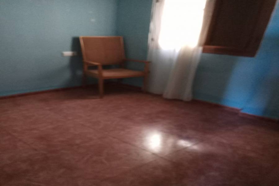 Paterna,Valencia,España,4 Bedrooms Bedrooms,1 BañoBathrooms,Apartamentos,4317