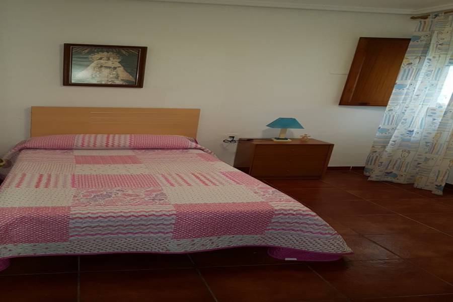 Paterna,Valencia,España,3 Bedrooms Bedrooms,1 BañoBathrooms,Apartamentos,4326