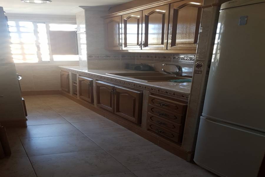 Paterna,Valencia,España,4 Bedrooms Bedrooms,1 BañoBathrooms,Apartamentos,4327