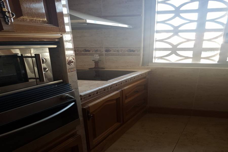 Paterna,Valencia,España,4 Bedrooms Bedrooms,1 BañoBathrooms,Apartamentos,4327