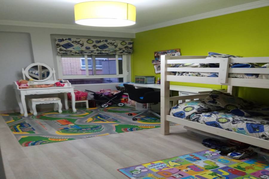 Valencia,Valencia,España,3 Bedrooms Bedrooms,1 BañoBathrooms,Apartamentos,4328