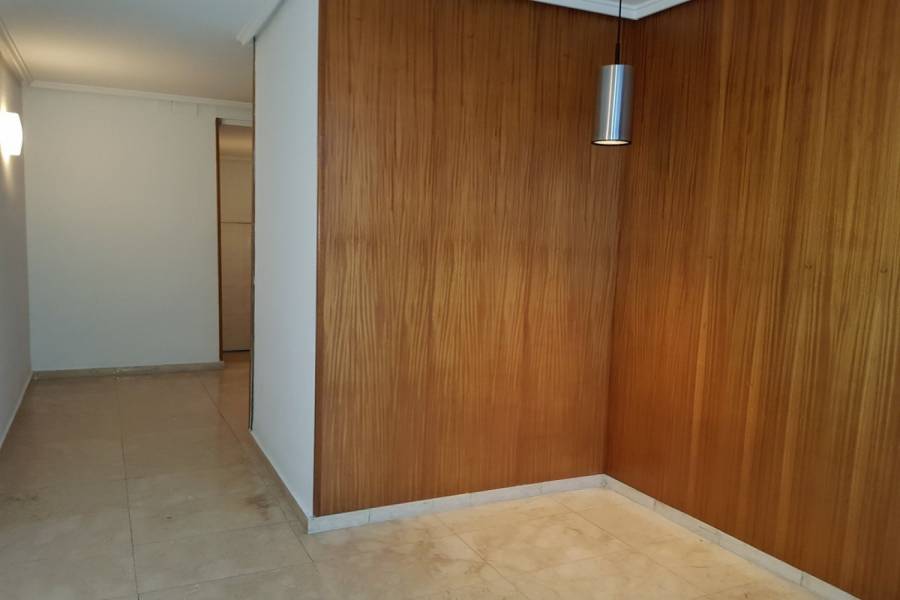 Marines,Valencia,España,4 Bedrooms Bedrooms,2 BathroomsBathrooms,Apartamentos,4330