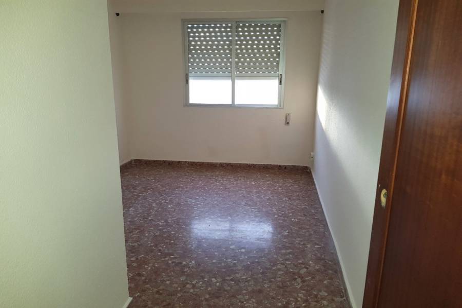 Marines,Valencia,España,4 Bedrooms Bedrooms,2 BathroomsBathrooms,Apartamentos,4330